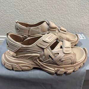 Balenciaga Track Sandal 43 Beige
